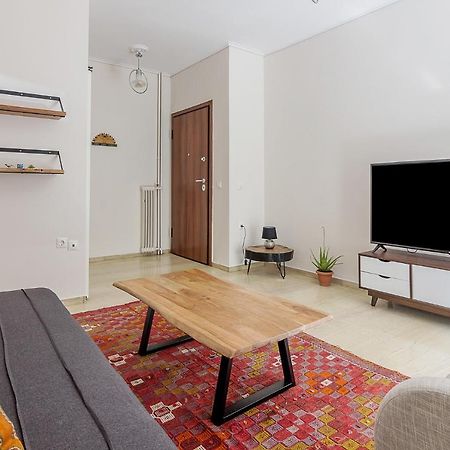 A Modern 2-Bedroom Apartment Near Areios Pagos Atene Esterno foto