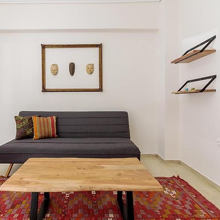 A Modern 2-Bedroom Apartment Near Areios Pagos Atene Esterno foto
